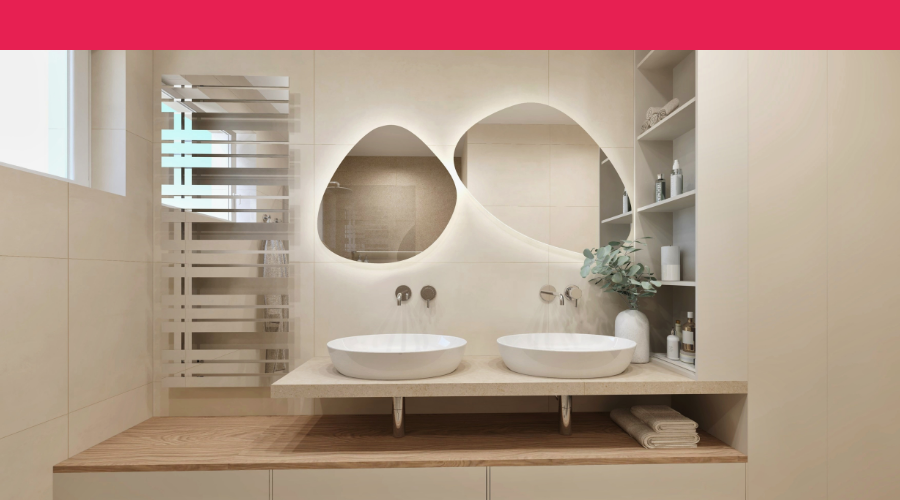 Vizualizace malé koupelny v zemitých tónech s nikou, walk-in sprchou a dvěma umyvadly