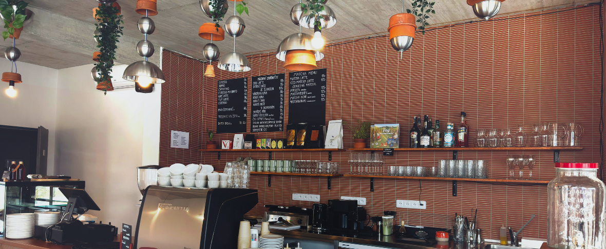 Od dědovy půdy k italskému designu: Příběh Café & Bistro Terakota 