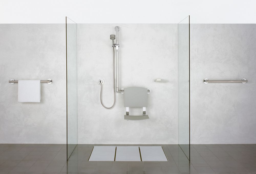 Jak zvýšit bezpečnost v koupelně? S protiskluzovou dlažbou i vhodnou sanitou 0