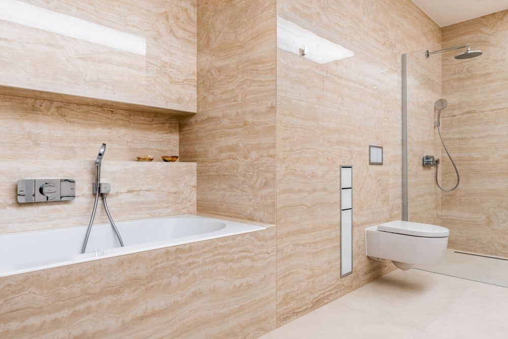 Návrh moderní koupelny v přírodním vzhledu – velké formáty, značková sanita i designové detaily 33
